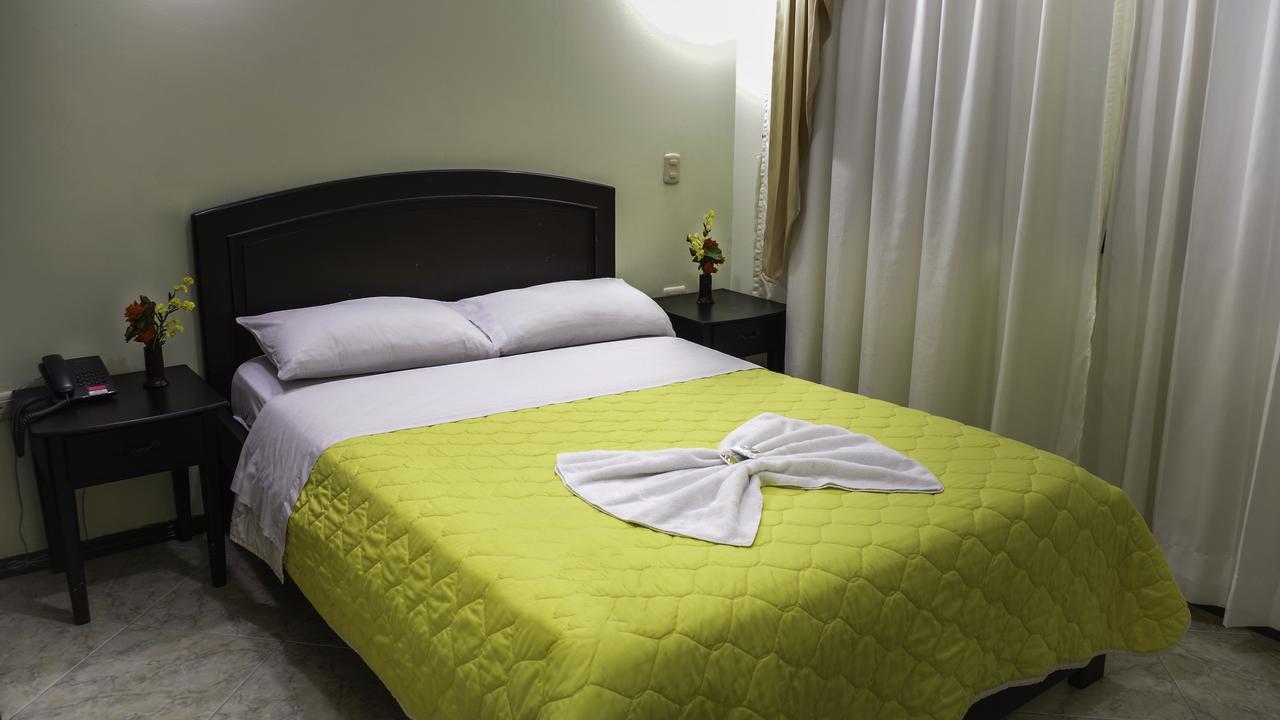 Hotel Oro Negro プヨ エクステリア 写真