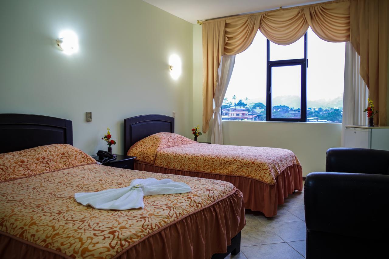 Hotel Oro Negro プヨ エクステリア 写真