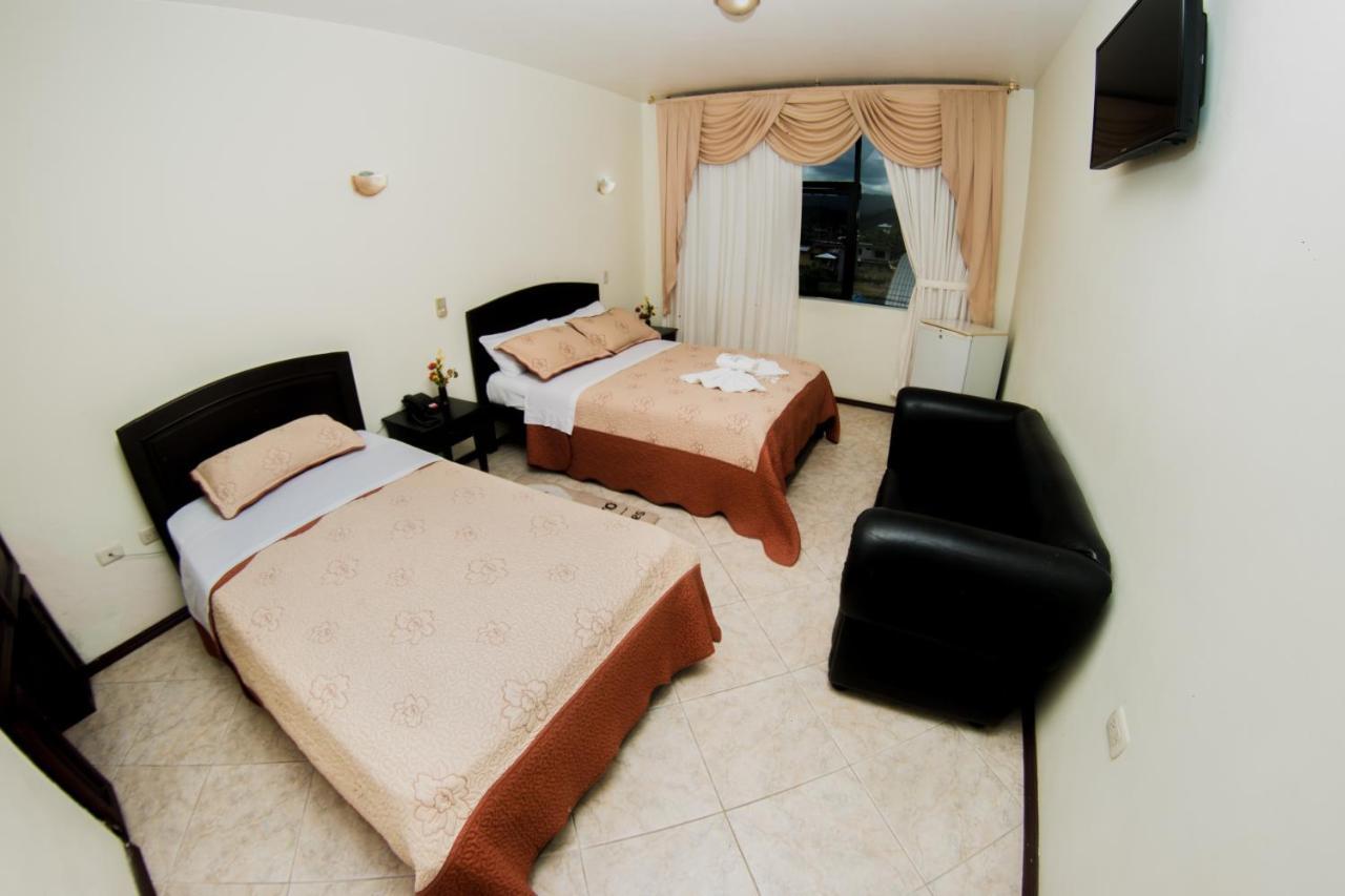 Hotel Oro Negro プヨ エクステリア 写真